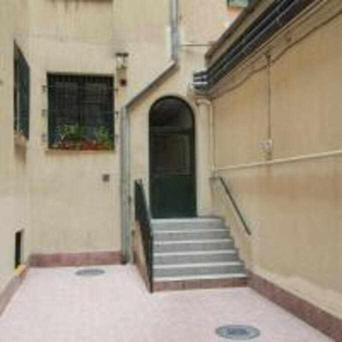 Apartamento Sotano En Gran Via Madrid Ngoại thất bức ảnh